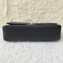 Sac à bandoulière Timeless 11.12 en cuir caviar noir - Chanel