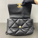 Sac à bandoulière Chanel 19 small en cuir noir - Chanel