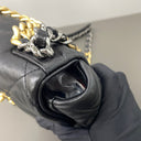 Sac à bandoulière Chanel 19 small en cuir noir - Chanel