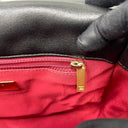 Sac à bandoulière Chanel 19 small en cuir noir - Chanel