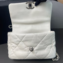 Sac à bandoulière Chanel 19 small en cuir blanc - Chanel