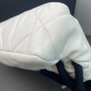 Sac à bandoulière Chanel 19 small en cuir blanc - Chanel