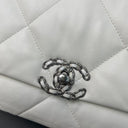 Sac à bandoulière Chanel 19 small en cuir blanc - Chanel