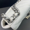 Sac à bandoulière Chanel 19 small en cuir blanc - Chanel