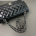 Sac à bandoulière Timeless 25CM en cuir verni noir - Chanel