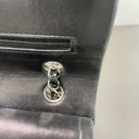 Sac à bandoulière Timeless 25CM en cuir verni noir - Chanel