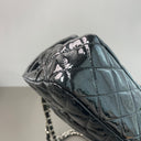 Sac à bandoulière Timeless 25CM en cuir verni noir - Chanel
