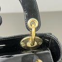 Sac à bandoulière Mini Lady Dior en cuir verni noir - Christian Dior