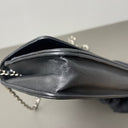 Sac à bandoulière Wallet On Chain en cuir lisse noir - Chanel