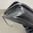 Sac à bandoulière Wallet On Chain en cuir lisse noir - Chanel