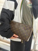 Trousse de toilette 28 en toile monogram - Louis Vuitton