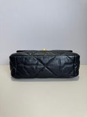Sac à bandoulière Chanel 19 Small en cuir lisse noir - Chanel
