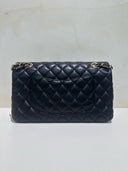 Sac à bandoulière Timeless Valentine Hearts en cuir lisse noir - Chanel