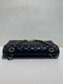 Sac à bandoulière Timeless Valentine Hearts en cuir lisse noir - Chanel
