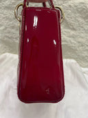 Sac à bandoulière Mini Lady Dior en cuir verni rouge - Christian Dior