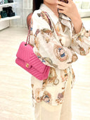 Sac à bandoulière Timeless 25 en cuir chevron rose - Chanel
