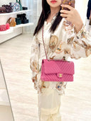 Sac à bandoulière Timeless 25 en cuir chevron rose - Chanel