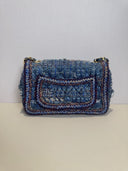 Sac à bandoulière Timeless mini en tweed bleu - Chanel