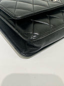 Sac à bandoulière Wallet-On-Chain en cuir lisse noir - Chanel