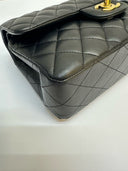Sac à bandoulière Timeless 23CM en cuir lisse - Chanel