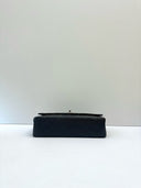 Sac à bandoulière Timeless 11.12 en cuir caviar noir - Chanel
