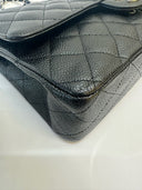 Sac à bandoulière Timeless 11.12 en cuir caviar noir - Chanel