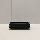 Sac à bandoulière Wallet-On-Chain en cuir caviar noir - Chanel