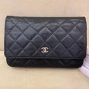 Sac à bandoulière Wallet-On-Chain en cuir caviar noir - Chanel