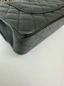 Sac à bandoulière Timeless 11.12 en cuir caviar noir - Chanel