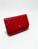 Sac à bandoulière Wallet-On-Chain en cuir lisse rouge - Chanel