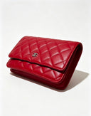 Sac à bandoulière Wallet-On-Chain en cuir lisse rouge - Chanel