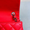Sac à bandoulière Timeless 20CM en cuir lisse rouge - Chanel