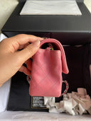Sac à bandoulière Timeless 20CM en cuir lisse rose - Chanel