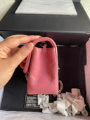 Sac à bandoulière Timeless 20CM en cuir lisse rose - Chanel