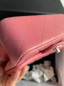 Sac à bandoulière Timeless 20CM en cuir lisse rose - Chanel