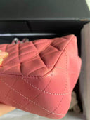 Sac à bandoulière Timeless 20CM en cuir lisse rose - Chanel