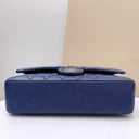 Sac à bandoulière Timeless 11.12 en cuir caviar bleu - Chanel
