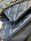 Sac à bandoulière Timeless 11.12 en cuir caviar bleu - Chanel