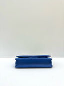 Sac à bandoulière Wallet-On-Chain en cuir lisse bleu - Chanel