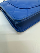 Sac à bandoulière Wallet-On-Chain en cuir lisse bleu - Chanel