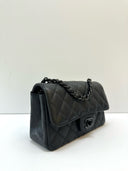 Sac à bandoulière Mini Timeless  Édition Limitée So Black en cuir lisse noir - Chanel