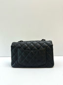 Sac à bandoulière Mini Timeless  Édition Limitée So Black en cuir lisse noir - Chanel