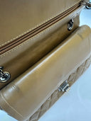 Sac à bandoulière 2.55 en cuir d'agneau marron - Chanel