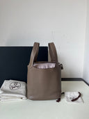 Sac à main Picotin 18 en cuir Togo étoupe - Hermès