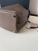 Sac à main Picotin 18 en cuir Togo étoupe - Hermès