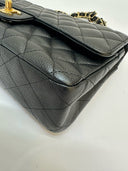 Sac à bandoulière Timeless 11.12 en cuir caviar noir 25CM - Chanel