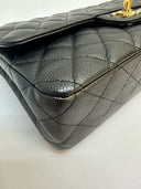 Sac à bandoulière Timeless 11.12 en cuir caviar noir 25CM - Chanel