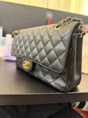 Sac à bandoulière Timeless 11.12 en cuir caviar noir 25CM - Chanel