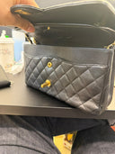 Sac à bandoulière Timeless 11.12 en cuir caviar noir 25CM - Chanel