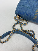 Sac à bandoulière Mood Mini Rectangulaire en denim bleu - Chanel